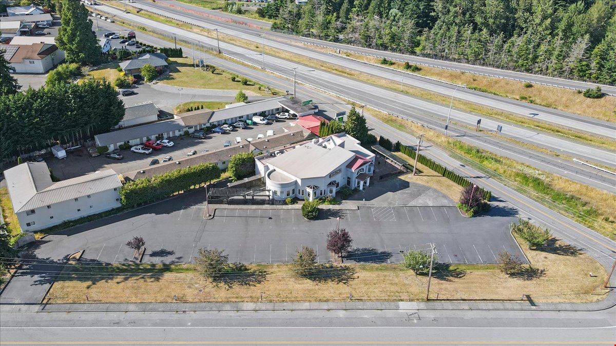 1650 w bakerview