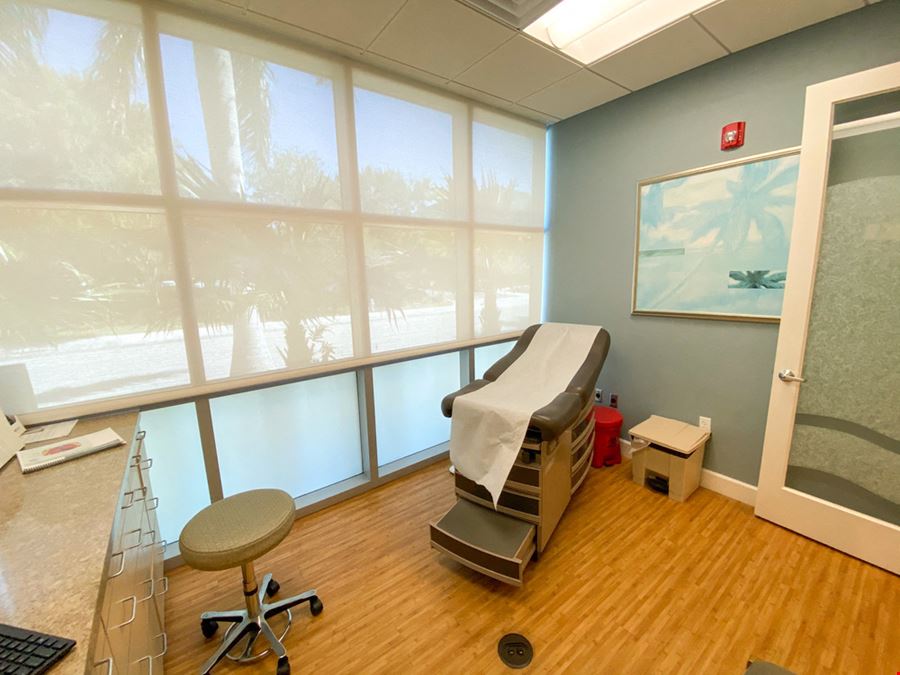 Upscale First Floor Medical Suite