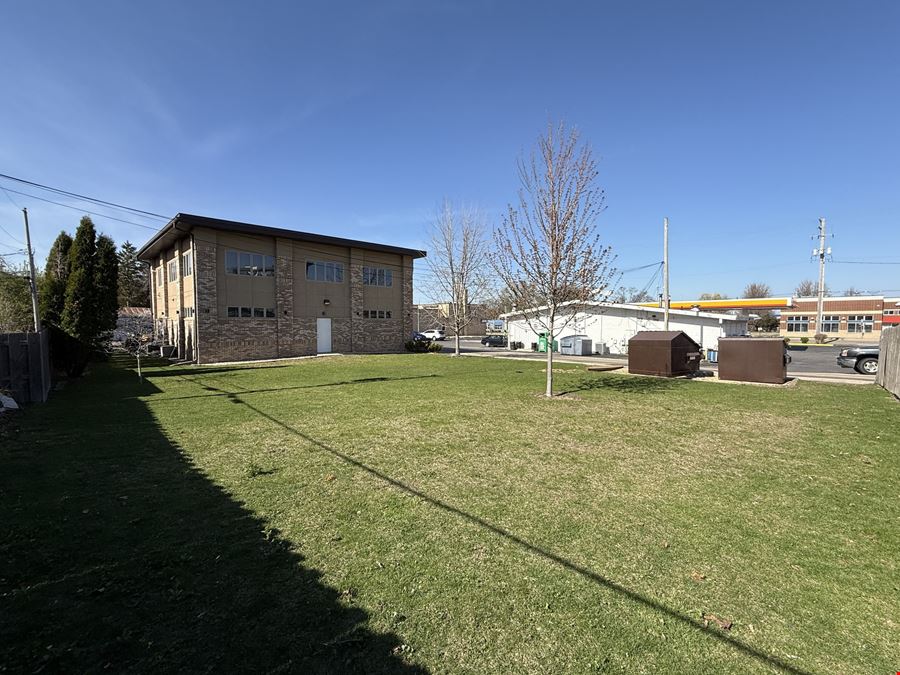 915 Haywood Dr