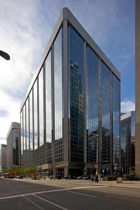 Sun Life Centre - 50 O'Connor Street