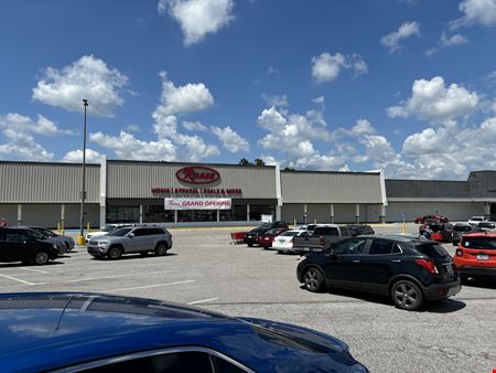 Preview of commercial space at 832 Highway 19 N. 