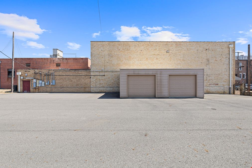 107 W Rusk St