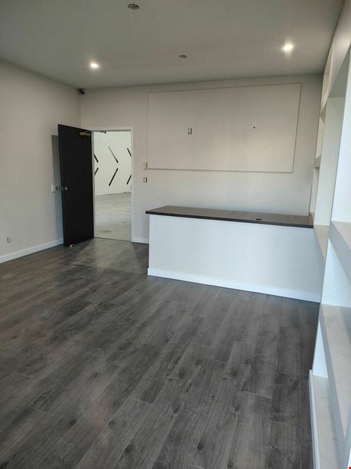 19415 56 Avenue, Unit 105