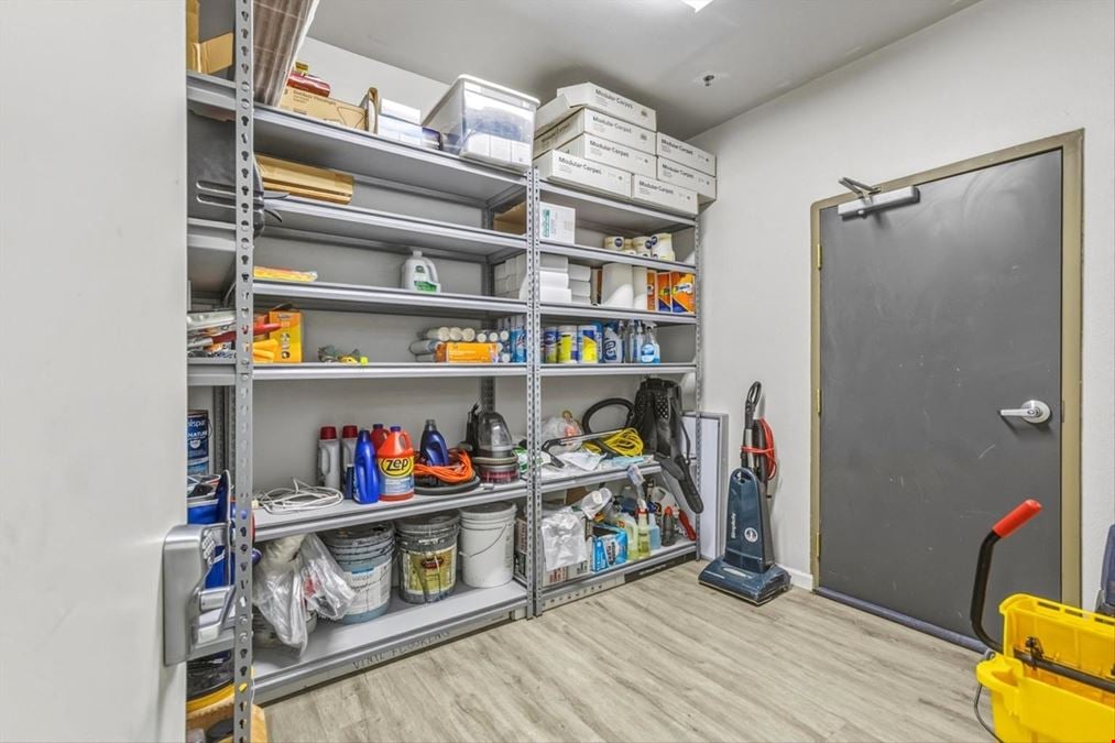 460 W Main St Fernley NV 89408