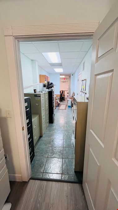 7507 South Tamiami Trail