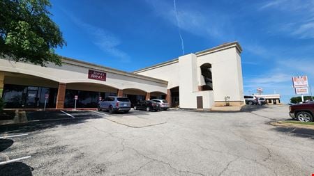 Preview of Retail space for Rent at 204 South IH 35 Service Road