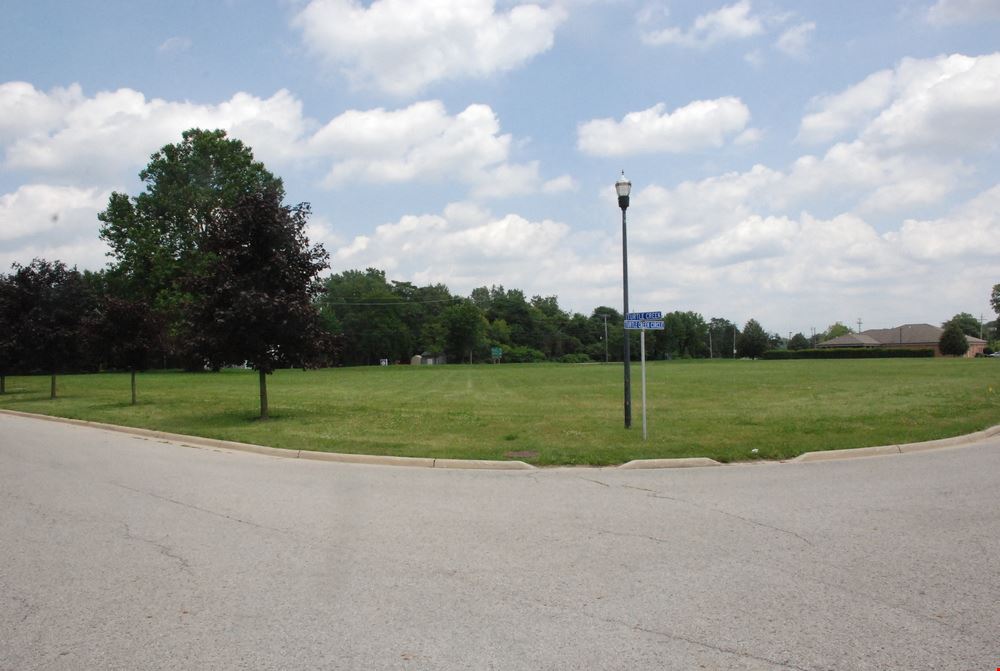 2, 4, 5, 6, 8 Turtle Creek Circle