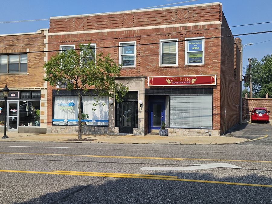 1047 S Big Bend Boulevard