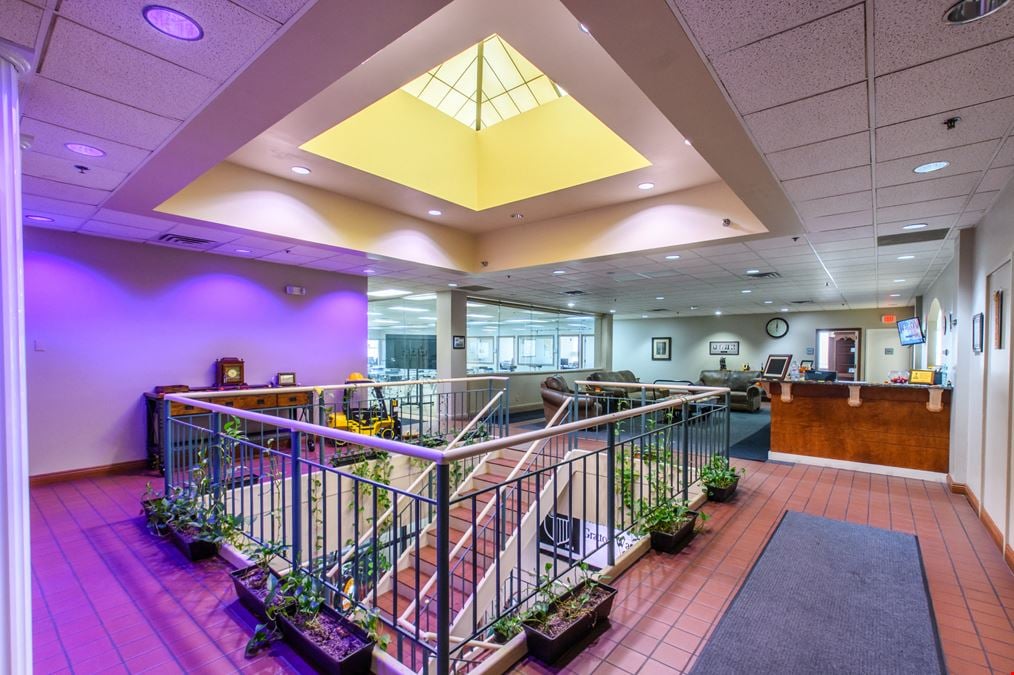 11005 E Cir