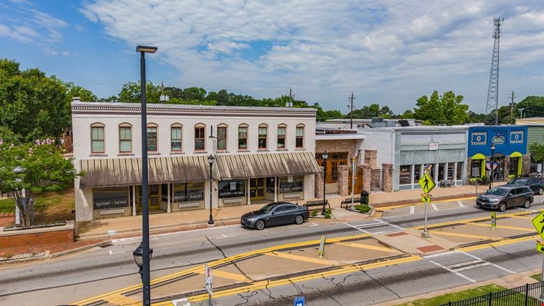 Preview of Retail space for Rent at 3840 Georgia 42