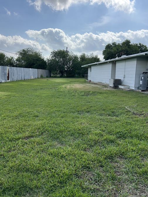 2 Acres – Live/Work Opportunity with Shop and Residence | Business 83 Frontage