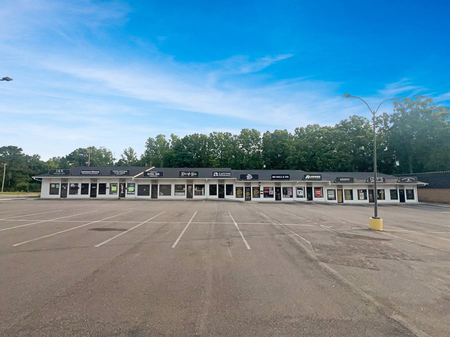 738 Vestavia Plaza