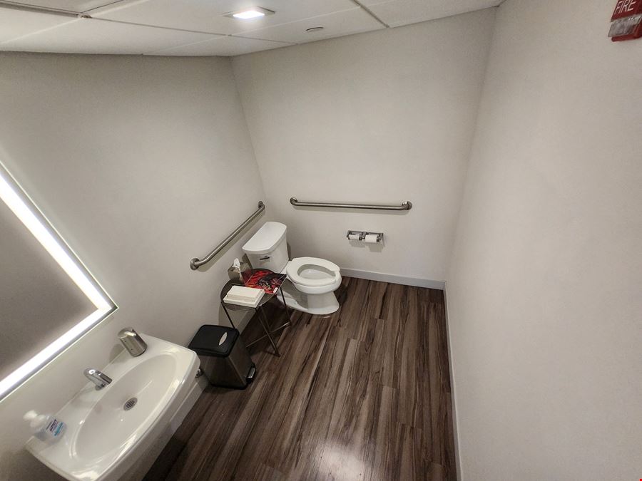Part Time Medical Office Availble to Lease in Palm Beach