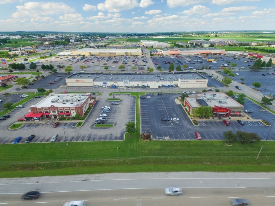 Lloyd Crossing