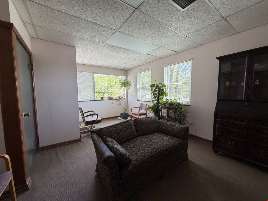 2639 Upton Ave