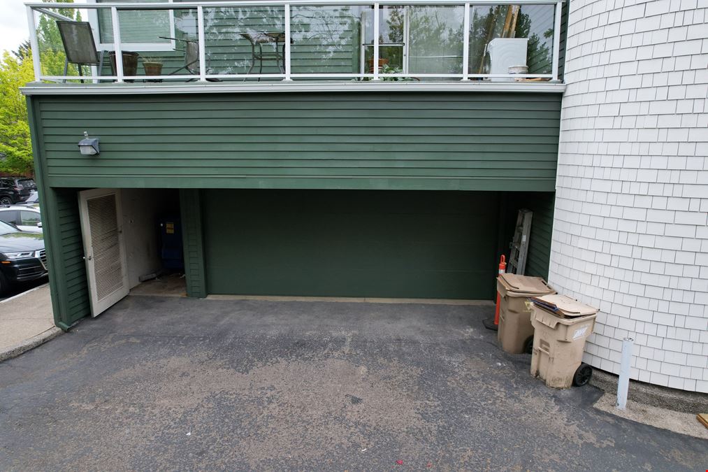 100% Leased Investment in Lake Oswego