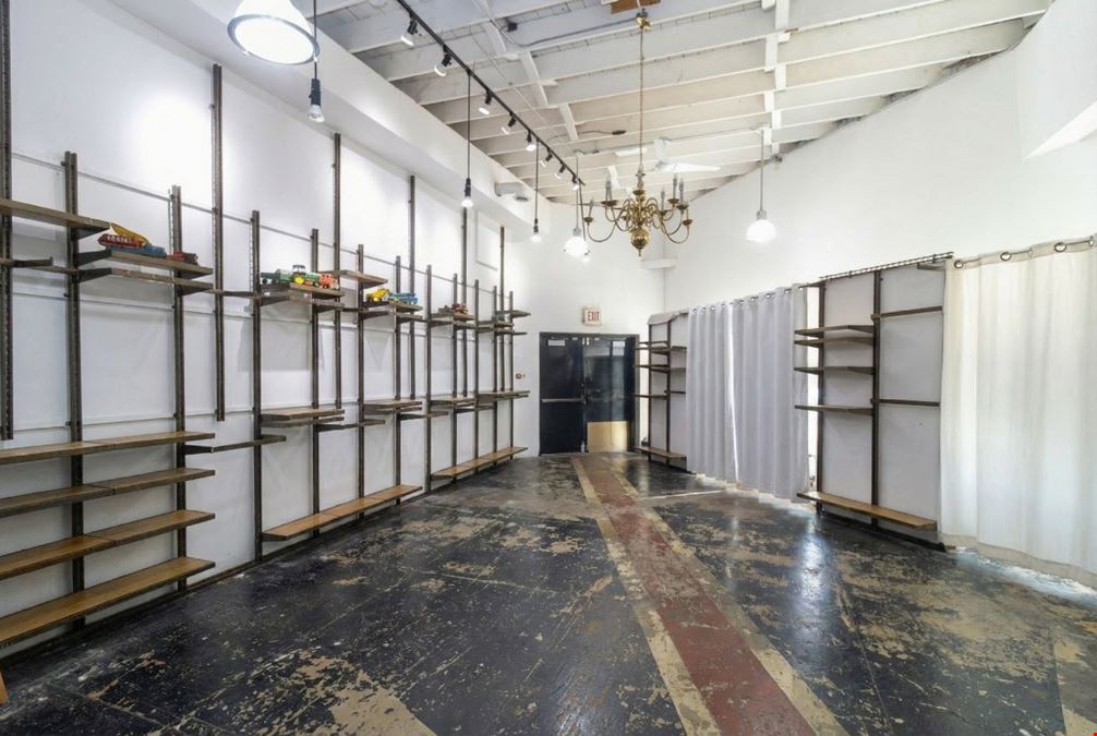 2950 W. Fullerton Ave | For Lease