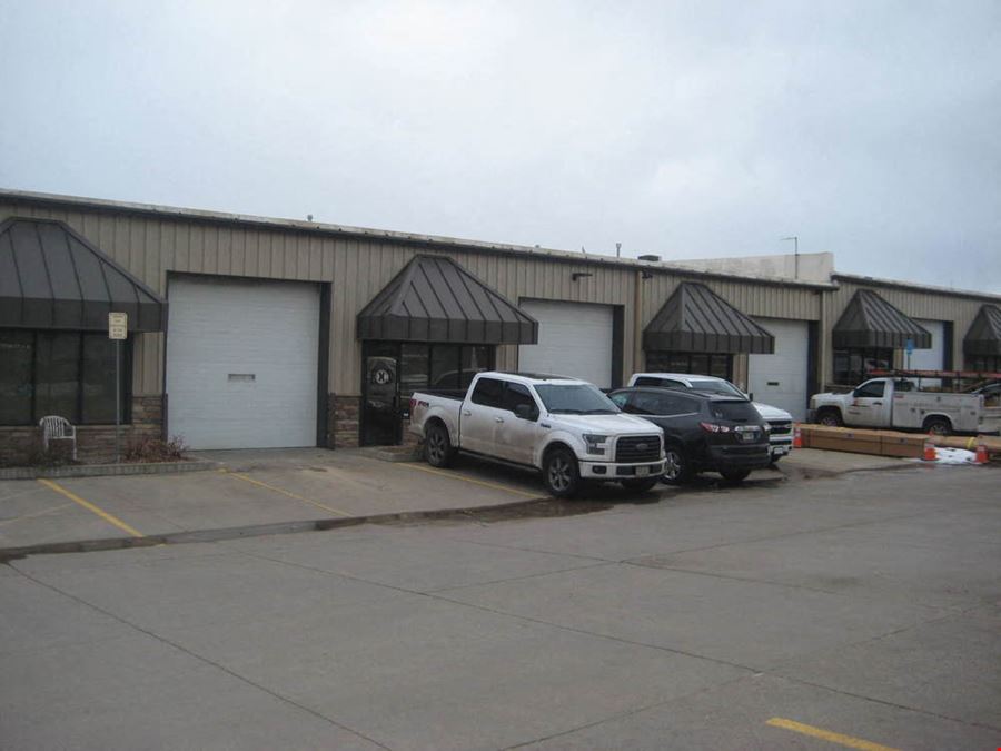 2,366 SF Office/Warehouse condo