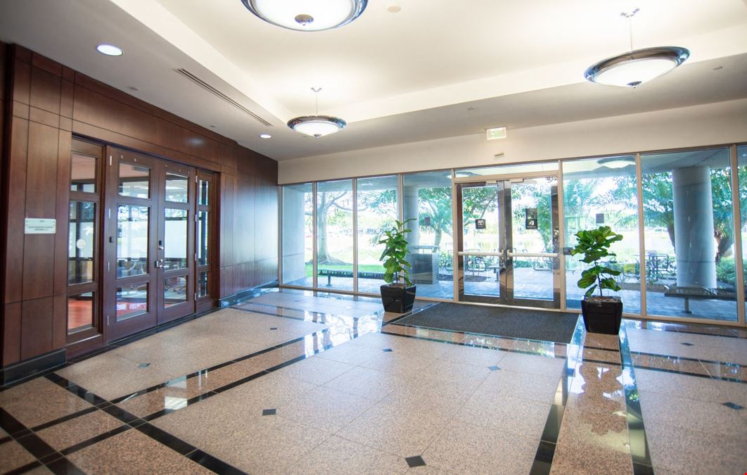 Sunrise Corporate Plaza