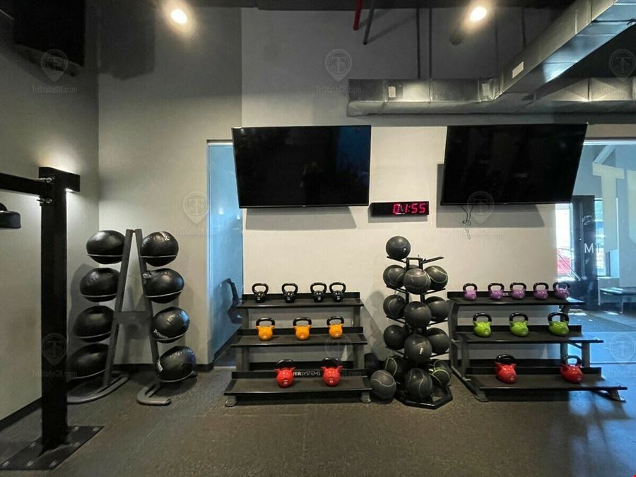 3,500 SF | 2415 Arthur Avenue | Newly Developed Built-Out Fitness Studio For Lease