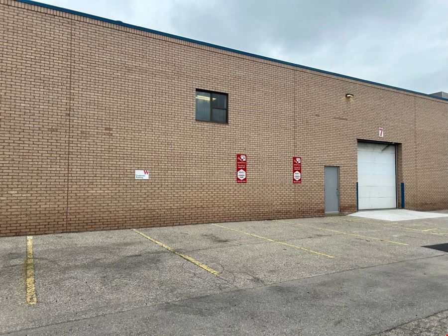 5145 North Service Road