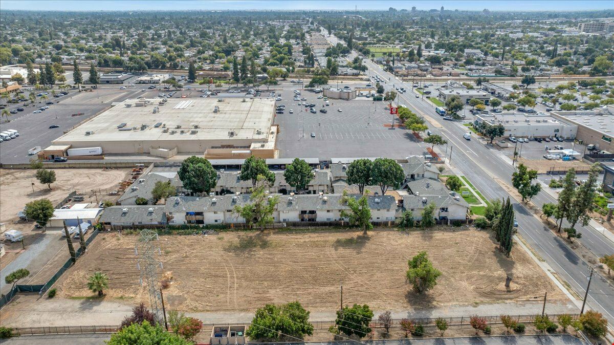 Parcel For Sale in Great Infill Location
