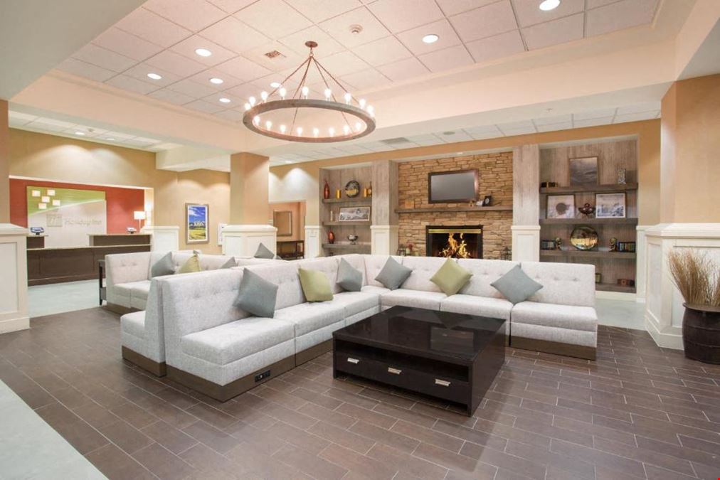 Holiday Inn Colorado Springs Airport