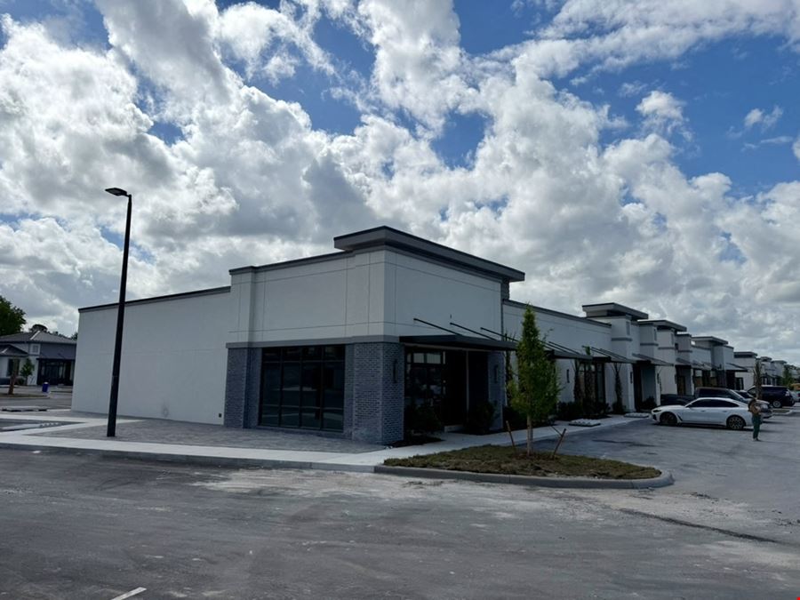Lake Carter Exchange, Building 5