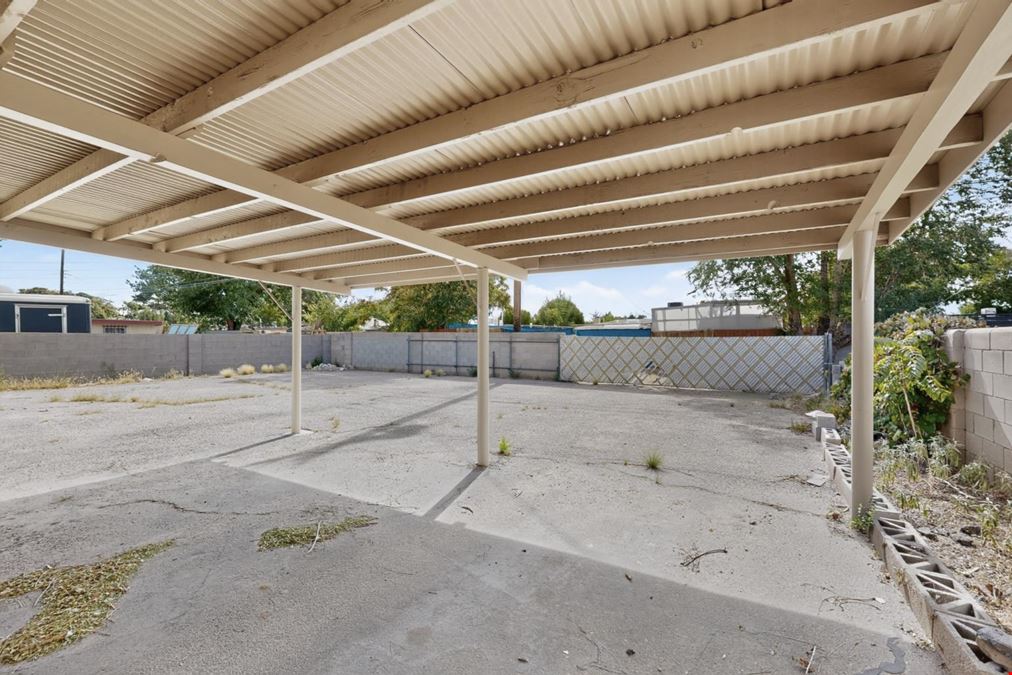 Stand Alone Store-Front on San Mateo
