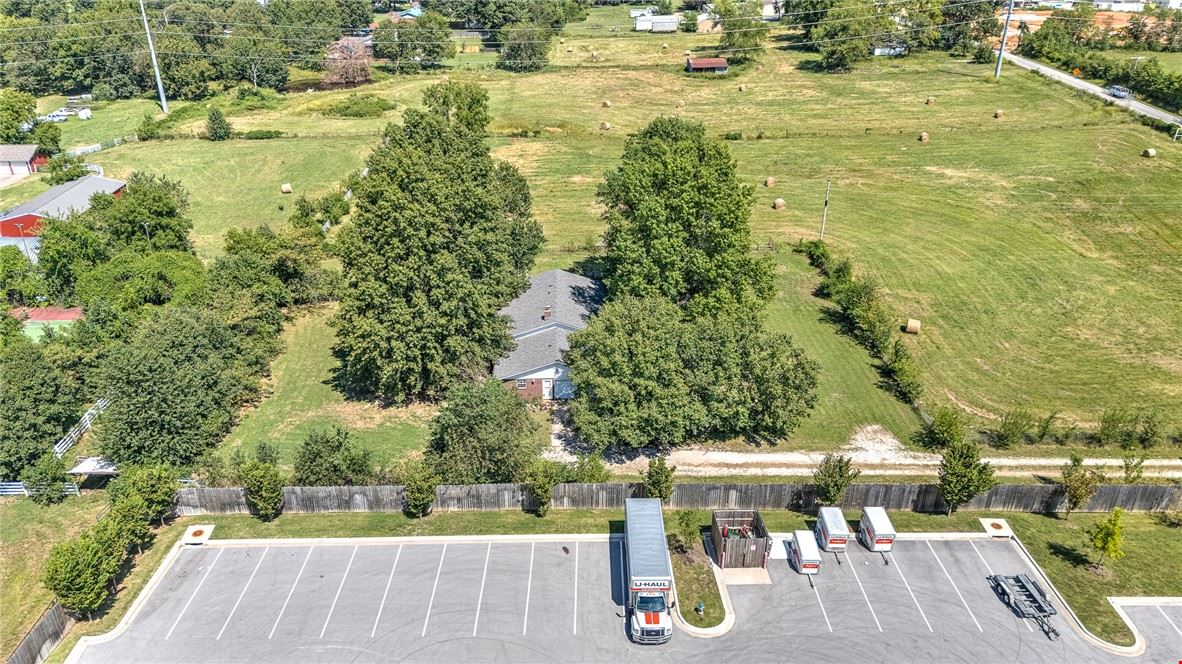 1134 Oak Grove Rd