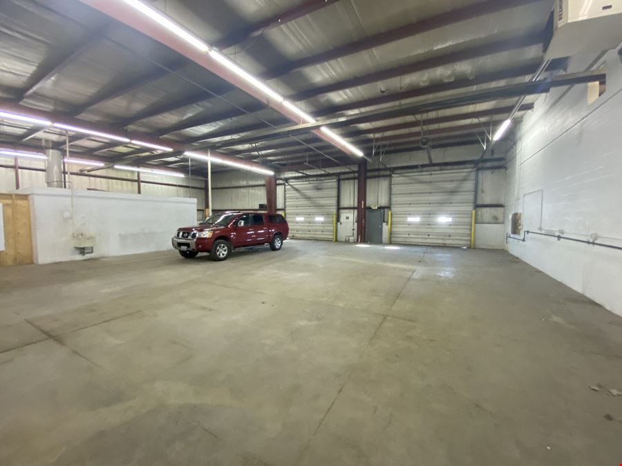 4,500 SQ.FT. INDUSTRIAL BAY WITH OFFICE