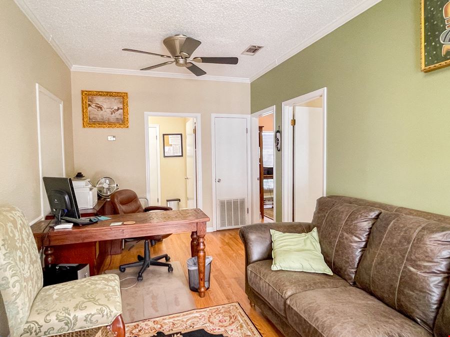 Quiet Office Suite Just North of Airline Hwy