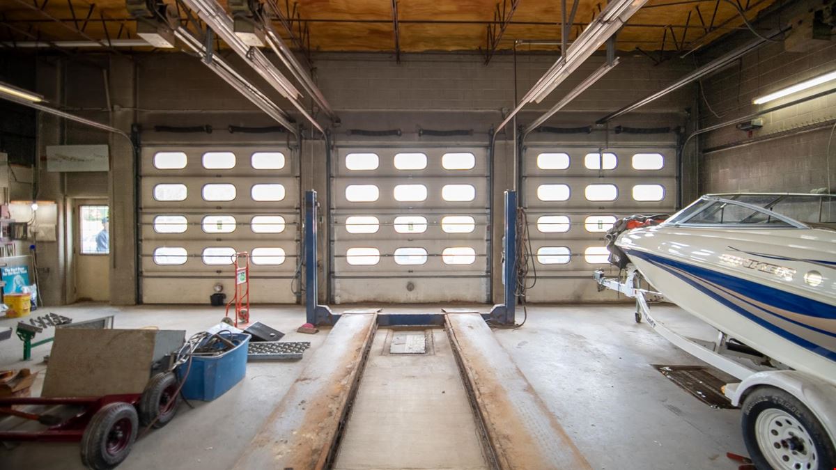 Versatile Automotive & Service Property with Excess Land | Near HWY 61