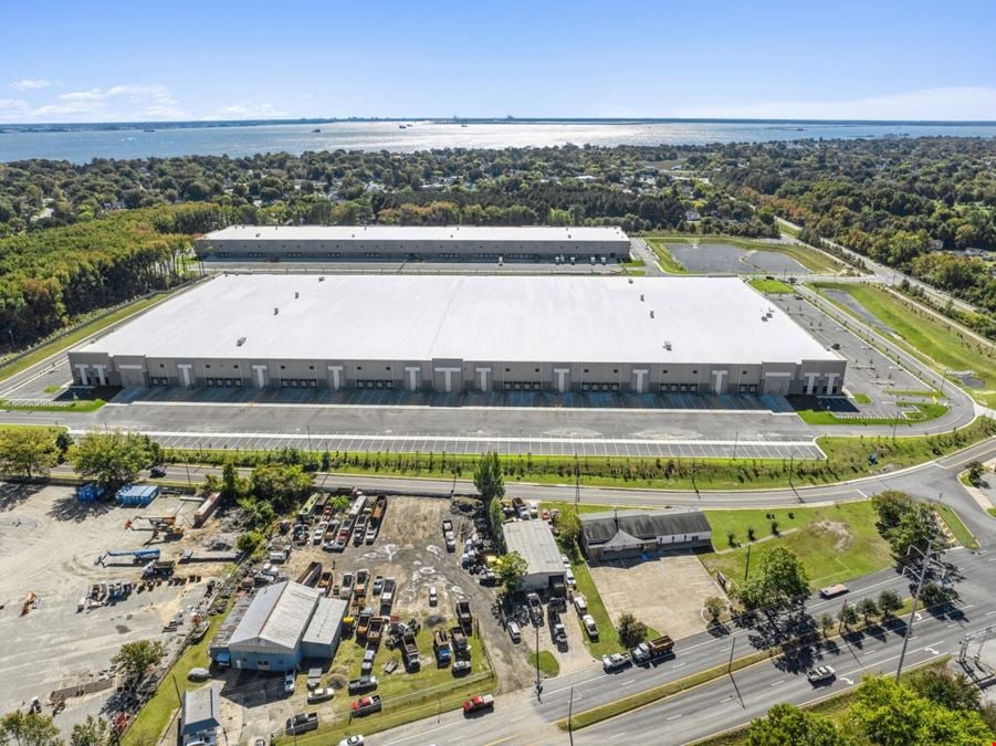 Phenix Commerce Center Building 2