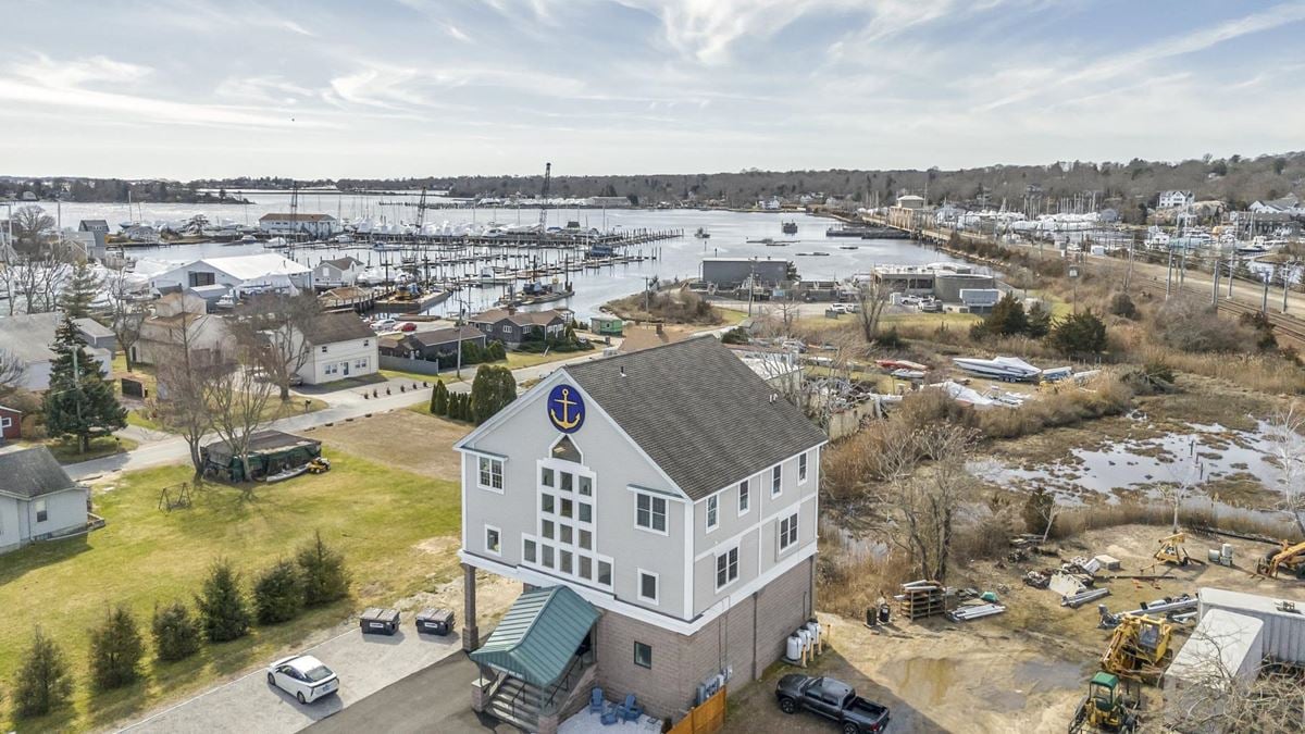 The Anchor Building