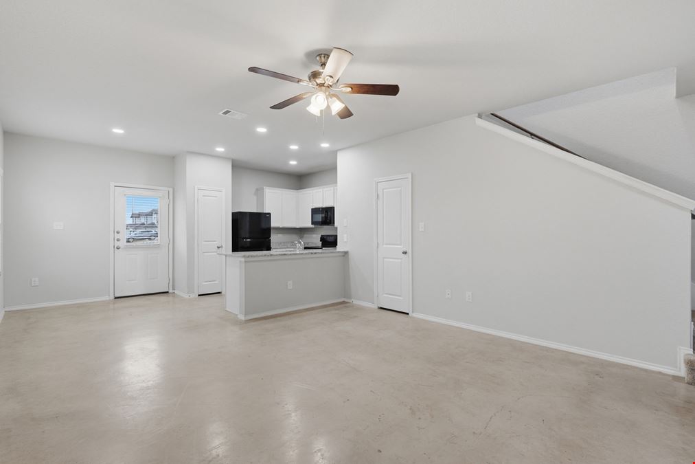 7239 Converse Ridge Quadplex