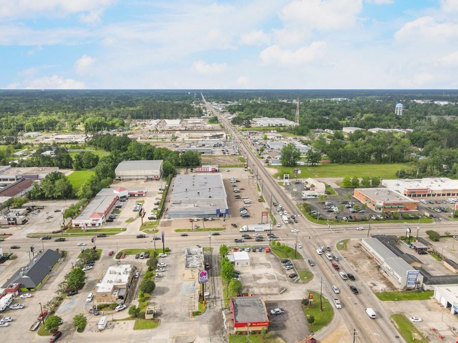 Suites Available in Highly-Visible Hammond West Shopping Center