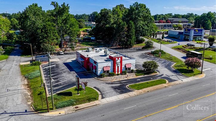 ±3,625-SF Restaurant with a Drive-Thru in Place and Direct Access to Highway 153