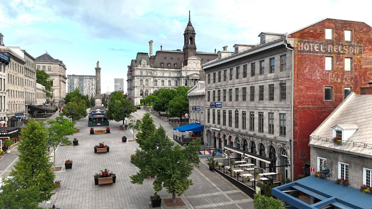 425-431 Place Jacques-Cartier