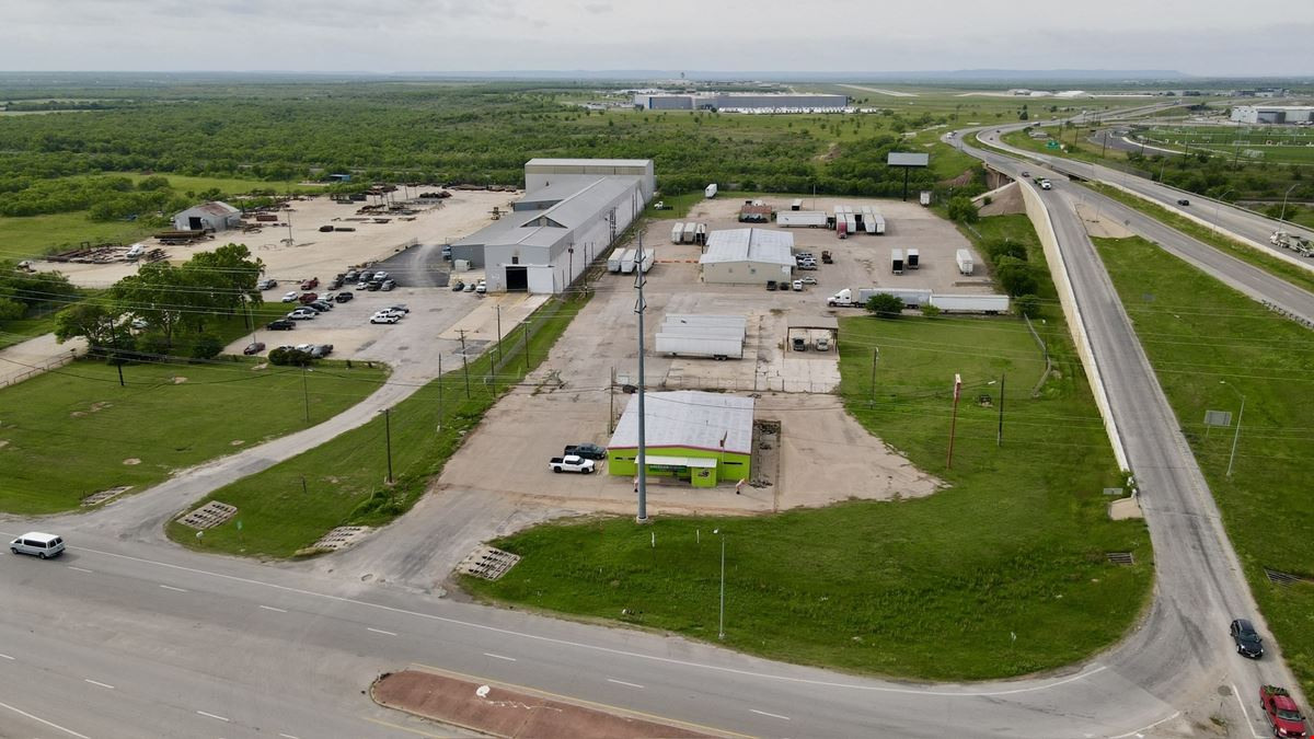 2601 E Highway 80