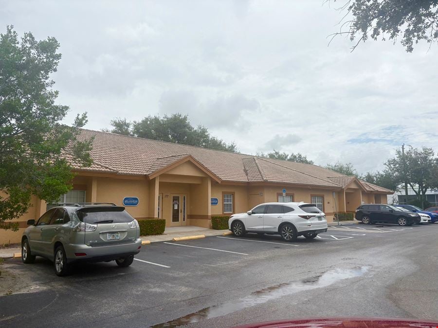 1,450 sf professional office for lease in Venice