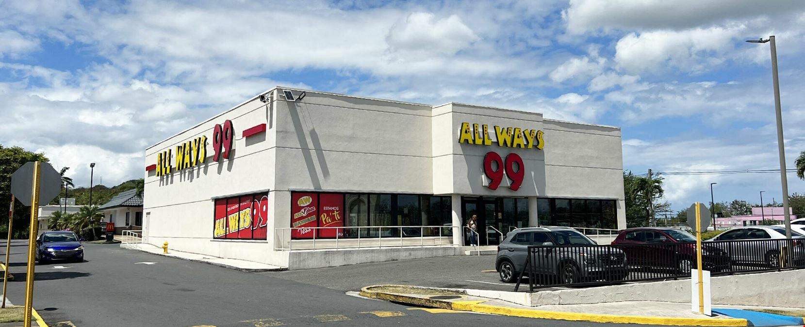 Plaza Vega Baja Retail Spaces - FOR LEASE