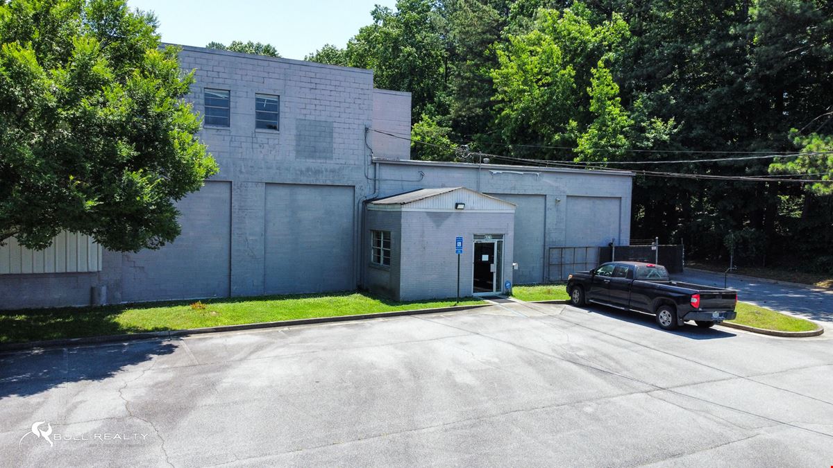 Industrial Building for Lease | ±19,060 SF