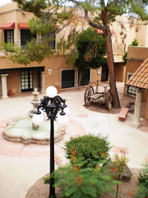 Plaza Codorniz Office Complex