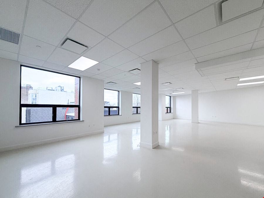 4,200 - 8,400 SF | 306 Powers Street | Office & Community Facility East Williamsburg For Lease