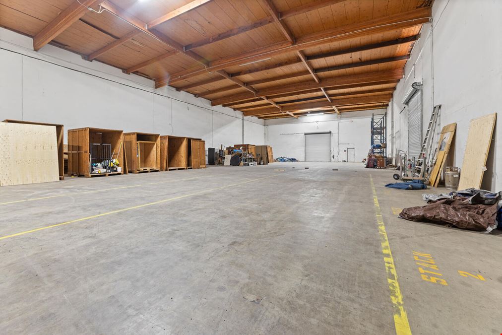415 W 3rd St