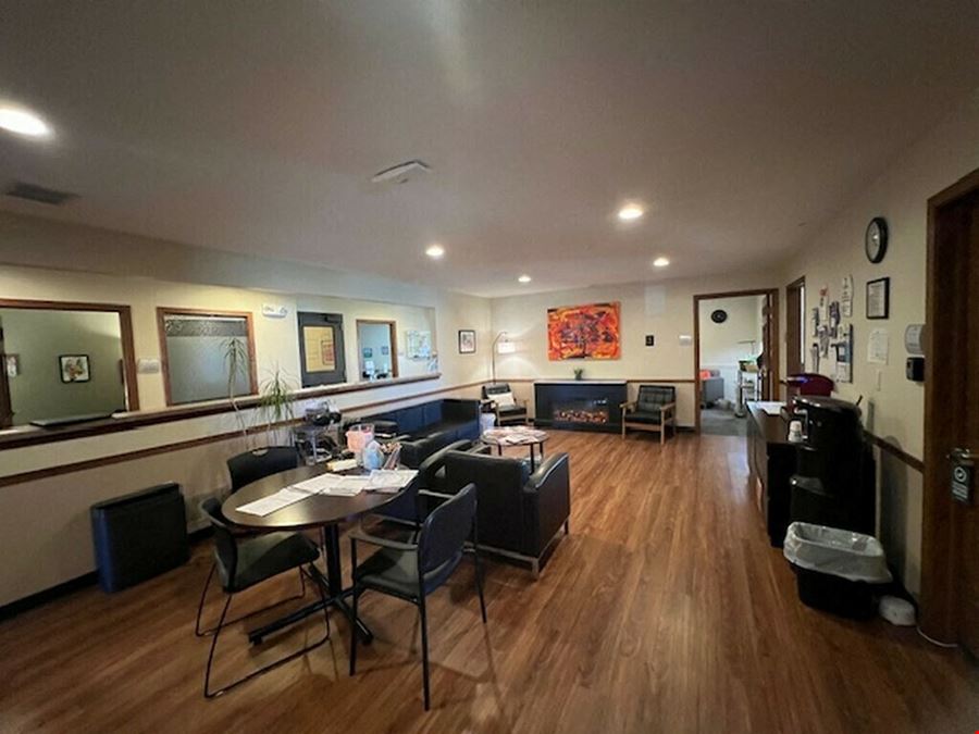 2030 N Seminary Ave