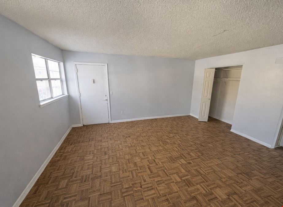 44 Angel Dr