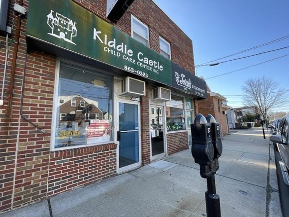 Preview of Retail space for Rent at 772 Humboldt St