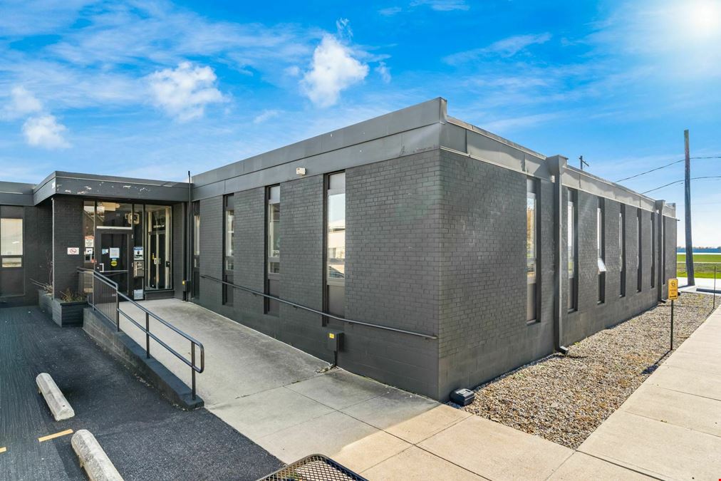 Sublease 2300 Marilyn Lane
